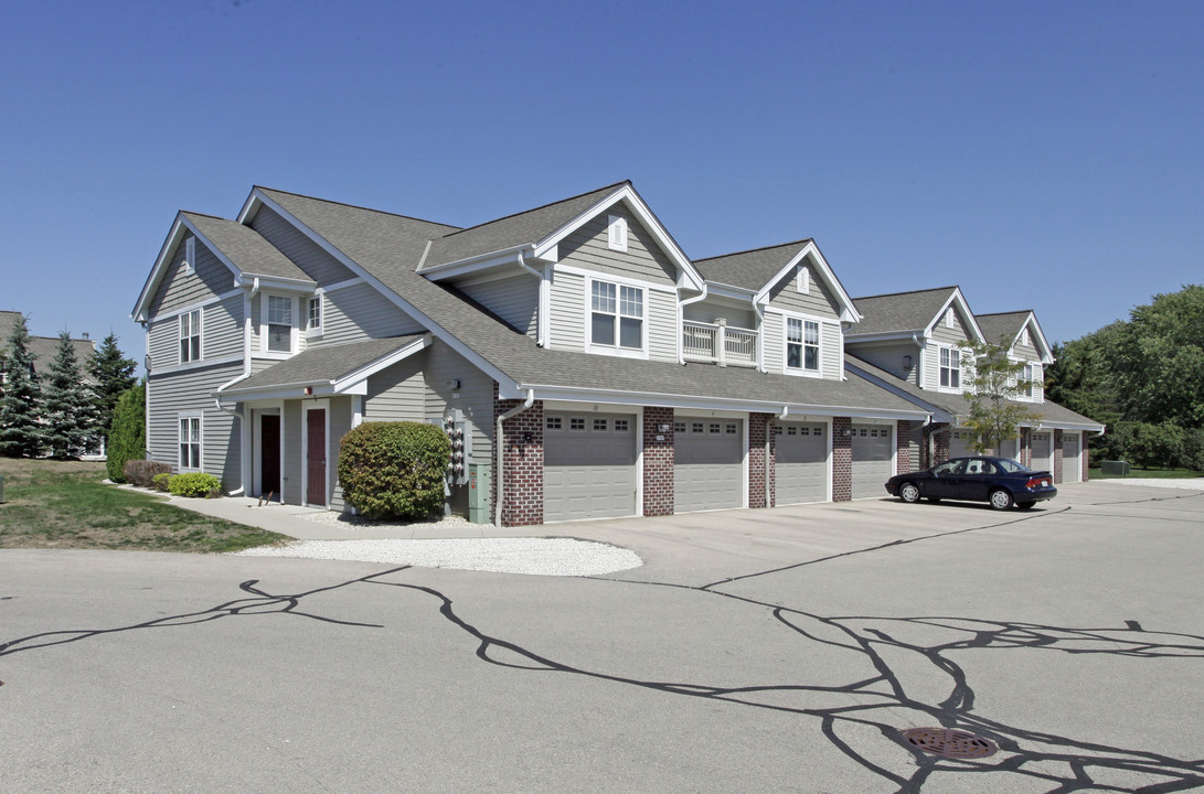 Gateway Terrace Apartments in Hartford, WI - Foto de edificio