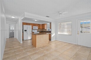 1705 FL-37 in Mulberry, FL - Building Photo