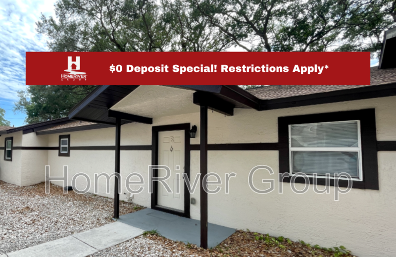 2878 Whitney Rd in Clearwater, FL - Foto de edificio