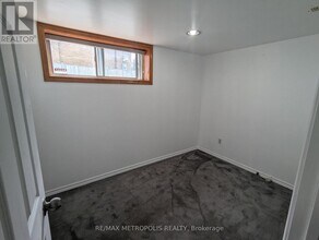 45 Brenda Crescent in Toronto, ON - Building Photo - Building Photo