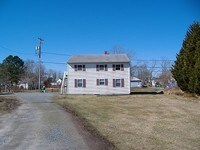 11327 Greenwood Rd in Princess Anne, MD - Foto de edificio - Building Photo