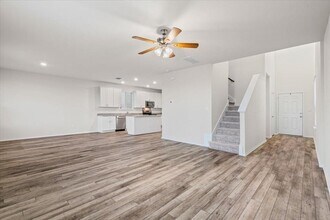 82 Snowy Plover Ln in Leander, TX - Building Photo - Building Photo