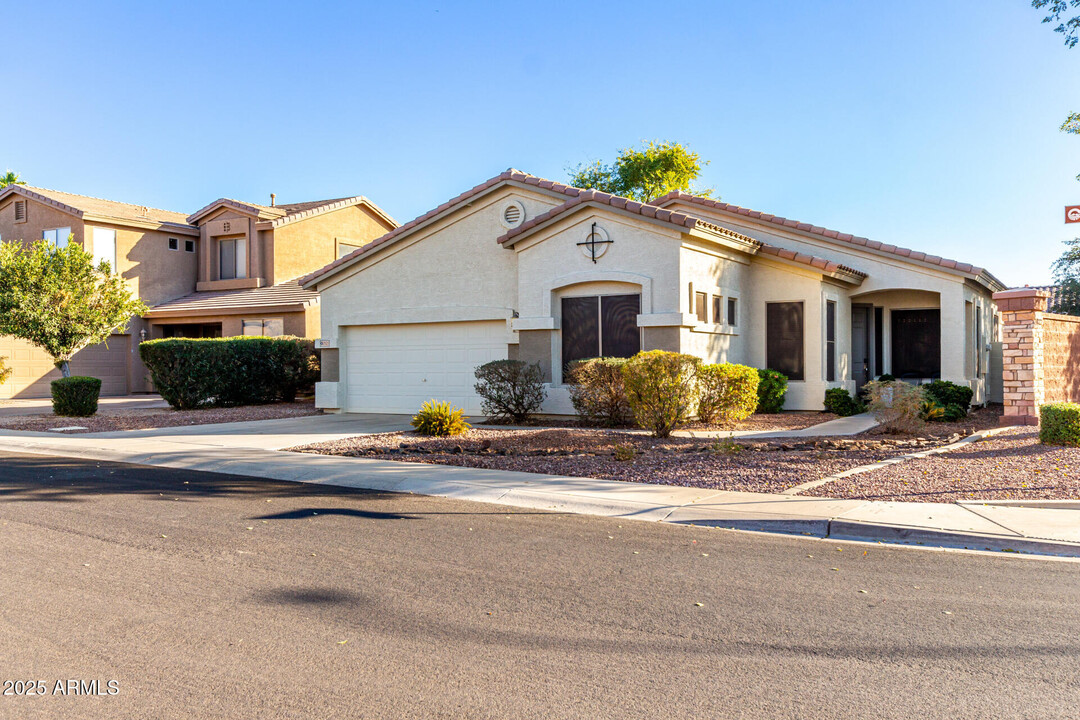 2523 E Chester Dr in Chandler, AZ - Building Photo