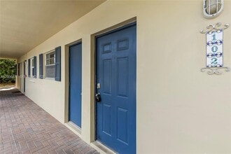 1400 NE 57th Ct, Unit 102 in Fort Lauderdale, FL - Foto de edificio - Building Photo