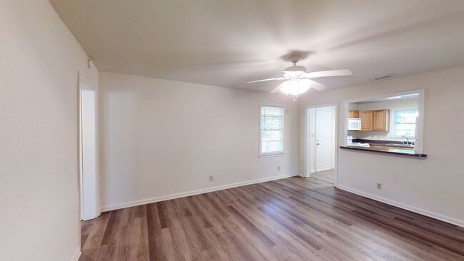 1654 Mayhew St in Tallahassee, FL - Building Photo - Building Photo