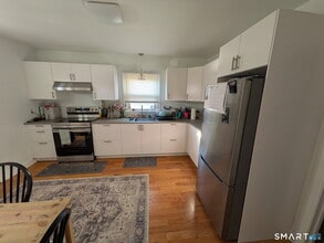 204 Ross Rd in Middlefield, CT - Building Photo - Building Photo