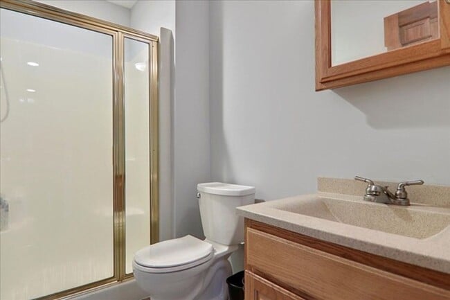 1810 Vladimir Dr in Bloomington, IL - Building Photo - Building Photo
