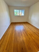 4582 Royal Palm Ave in Miami Beach, FL - Building Photo - Building Photo