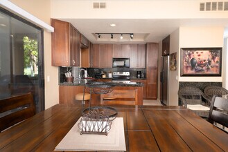 29199 E Portales Dr in Cathedral City, CA - Building Photo - Building Photo
