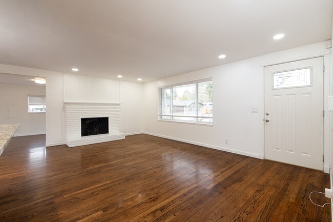 31750 7th Pl S in Federal Way, WA - Building Photo - Building Photo