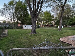537 E Glenwood St in Springfield, MO - Building Photo - Building Photo