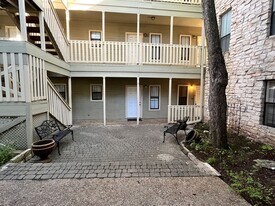 4401 Speedway in Austin, TX - Building Photo