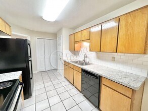 1004 W Avenue B in Copperas Cove, TX - Building Photo - Building Photo