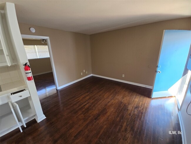 property at 301 Avondale St