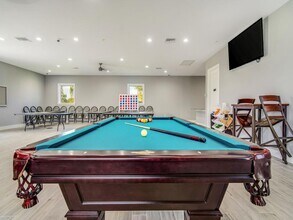 10 Eland Dr in North Fort Myers, FL - Building Photo - Building Photo