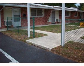 5749 Indiana Ave in New Port Richey, FL - Building Photo - Building Photo