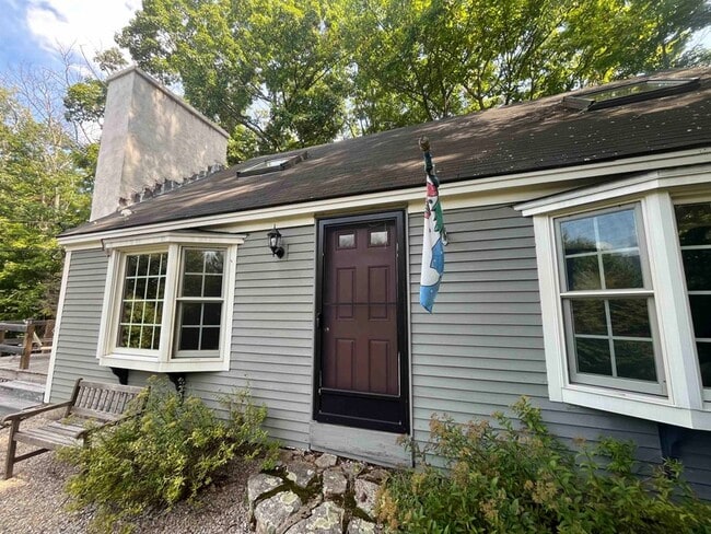 64 Quarry Ln in Conway, NH - Building Photo - Building Photo