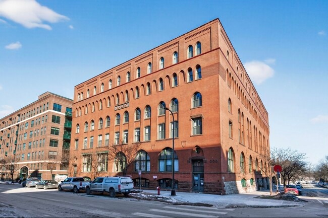 property at 400 N 1st St