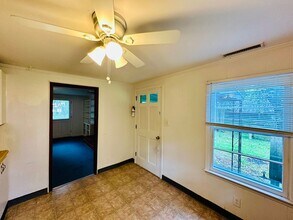 223 Myrtle Ave in Wilmington, NC - Building Photo - Building Photo