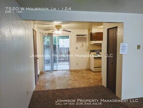 7520 W Holbrook Ln-Unit -124 in Boise, ID - Building Photo - Building Photo