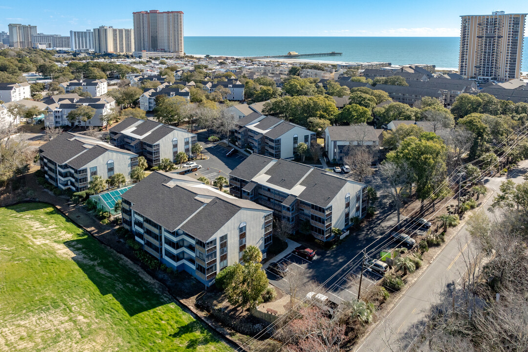 Summertree Village in Myrtle Beach, SC - Foto de edificio