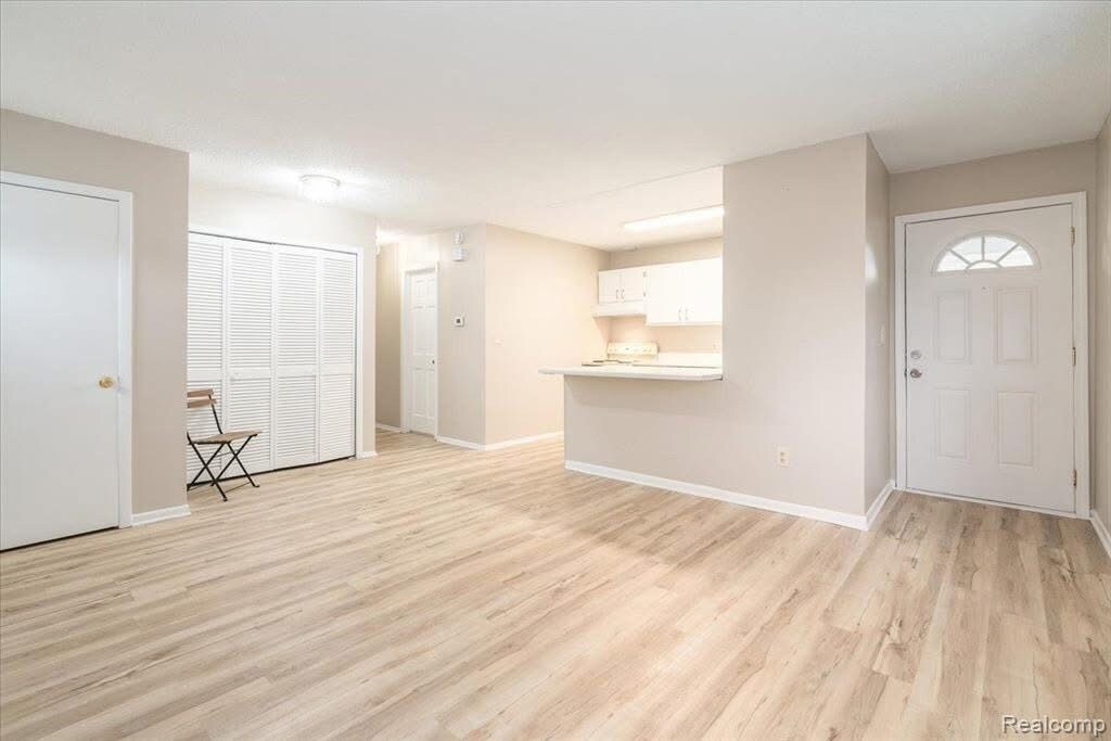 1662 Parkwood Ave in Ypsilanti, MI - Building Photo