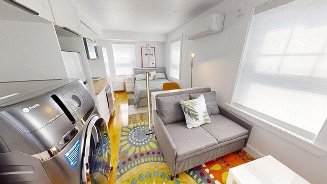 36 Shepard St in Boston, MA - Building Photo - Building Photo