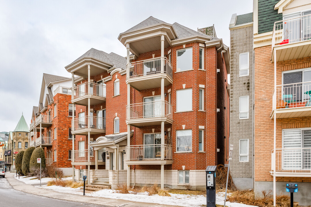 2040 Saint-Joseph Boul in Lachine, QC - Building Photo