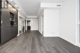 70 Temperance St in Toronto, ON - Building Photo - Building Photo