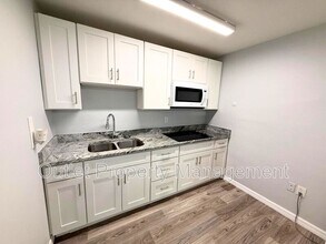 5130 Curry Ford Rd in Orlando, FL - Building Photo - Building Photo
