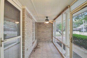 1300 Leah Ln in Round Rock, TX - Building Photo - Building Photo