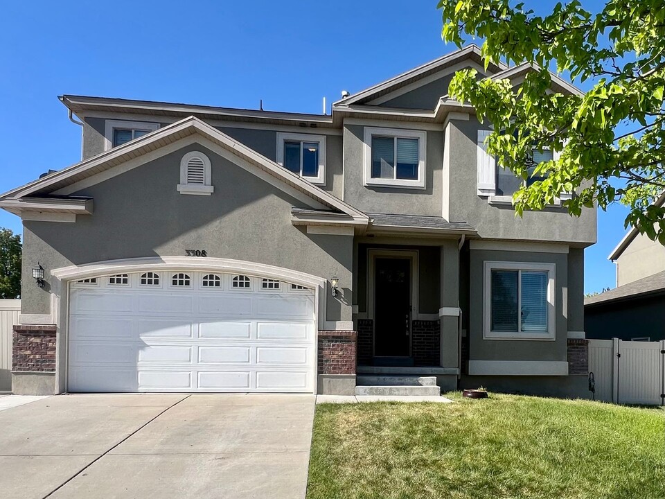 3308 W Sanborn Dr in Riverton, UT - Building Photo