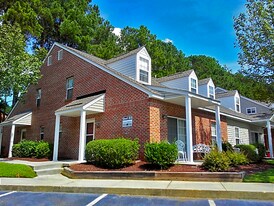Quail Hill and Manchester Apartments in Fuquay Varina, NC - Building Photo