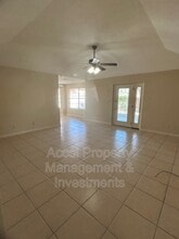 2405 Mimosa St in Mission, TX - Building Photo - Building Photo