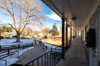 Westwind Apartments in Colorado Springs, CO - Foto de edificio - Building Photo