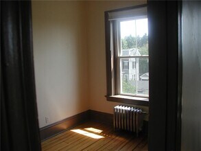 100 Bowen St-Unit -3 Eeast in Providence, RI - Building Photo - Building Photo