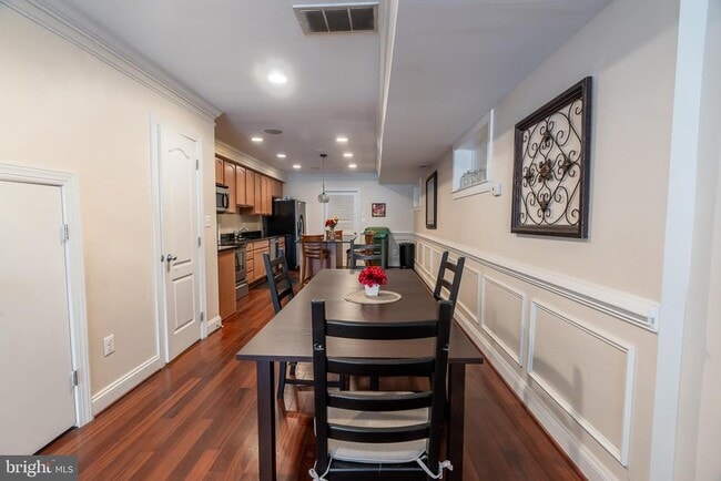 106 W Cross St in Baltimore, MD - Building Photo - Building Photo