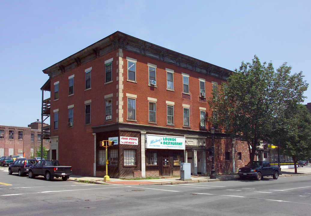 181-187 Chestnut St in Springfield, MA - Building Photo