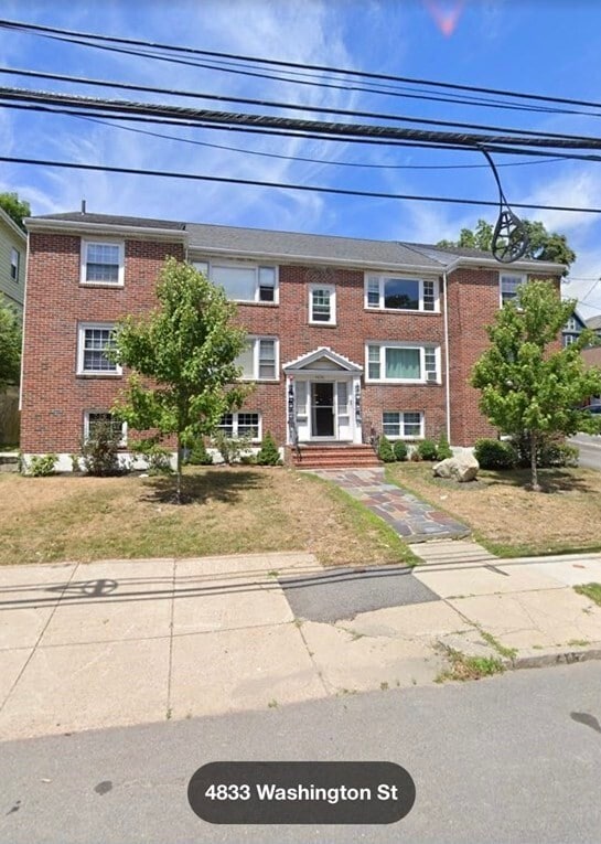 property at 4833 Washington St