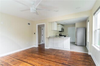 6228 Waldo Dr in New Orleans, LA - Building Photo - Building Photo
