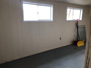 615 Ardmore Dr in Ferndale, MI - Building Photo - Building Photo