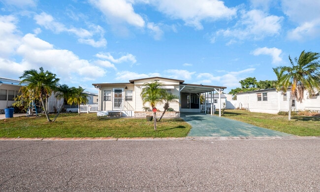 209 50th Avenue Plz E