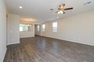 1604 Flintlock Dr, Unit 0811 in San Tan Valley, AZ - Foto de edificio - Building Photo