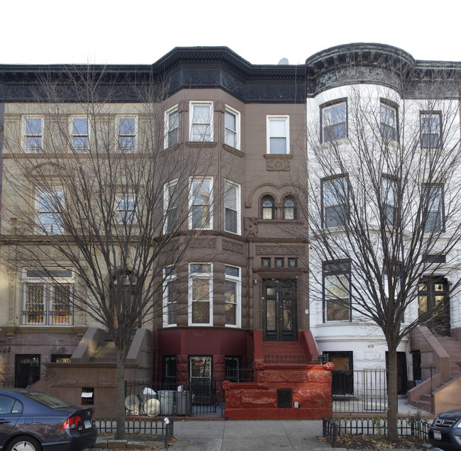 680 Saint Marks Ave in Brooklyn, NY - Foto de edificio - Building Photo