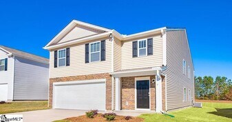 1 Southern Pne Dr in Greenville, SC - Building Photo