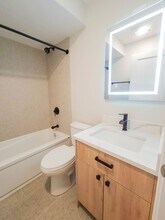 847 W Wellington Ave, Unit 3 in Chicago, IL - Building Photo - Building Photo