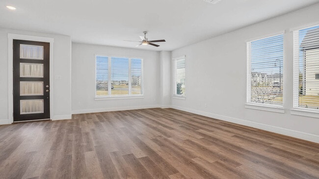 The Louise Townhomes in Arlington, TX - Building Photo - Building Photo