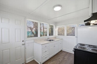 821 Mt Vernon Ave in Portsmouth, VA - Building Photo - Building Photo