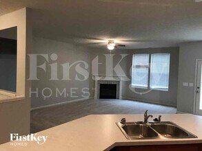 4653 Rainwater Ln in Whitestown, IN - Building Photo - Building Photo