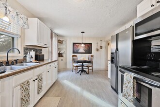 1700 Kirby Dr in Bowling Green, KY - Foto de edificio - Building Photo